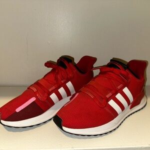 Adidas Sneakers